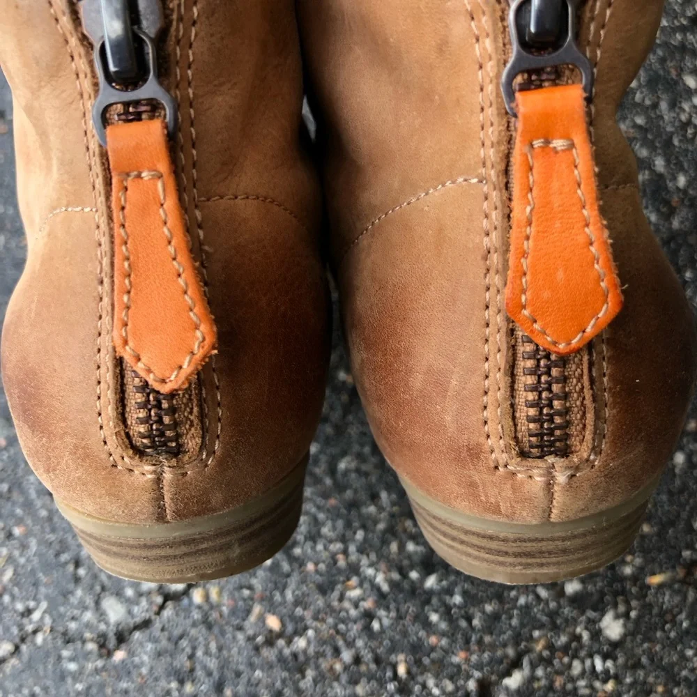Aldo Tan Suede Women's Ankle Booties. Size 7.
